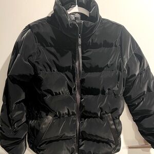 Black Puffer jacket size Small Tall - hit nicely at waist for 5,7 height